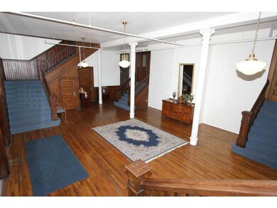 Lobby/Reception.