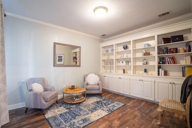 43-web-or-mls-Den