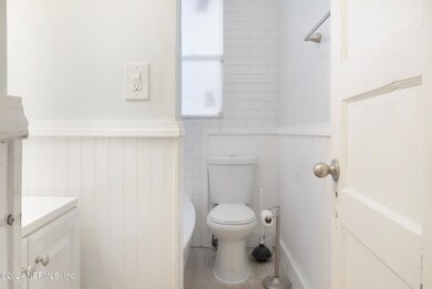 8308 Berry Ave, Jacksonville, FL 32211 - photo 5