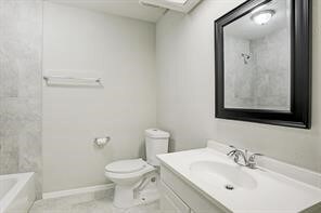 16207 Barcelona Dr, Friendswood, TX 77546 - photo 7