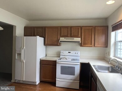 616 Cambridge Ct, Palmyra, PA 17078 - photo 5