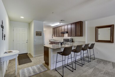 2850 E Detroit St-7