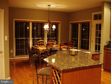 42260 Providence Ridge Dr, Chantilly, VA 20152 - photo 7