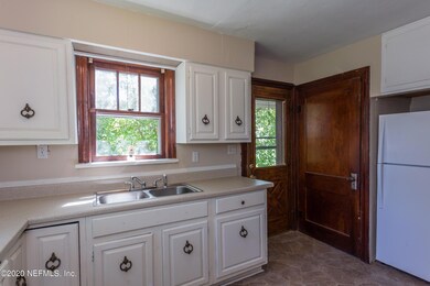 008_Kitchen