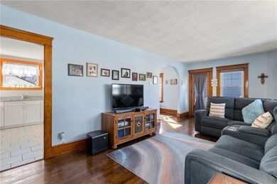 160 Sinclair Ave, Cranston, RI 02907 - photo 4