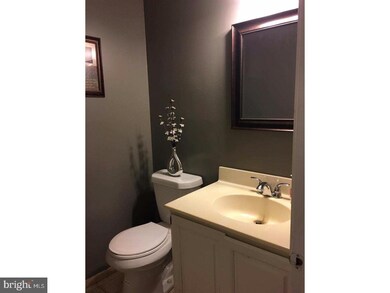 1907 Yorktown S, Norristown, PA 19403 - photo 3