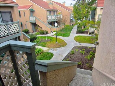 Complex w/ Nice Greenbelt & Mature Trees