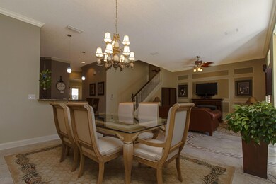 004_Dining Room