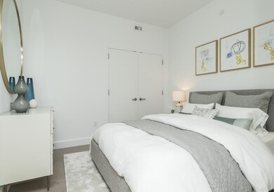 100 Lovejoy Place unit 10L, Boston, MA 02114 - photo 4