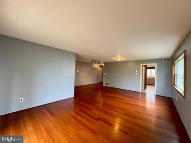 8505 Wendell Ave, Parkville, MD 21234 - photo 4