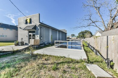 203 Houston St, Tomball, TX 77375 - photo 5