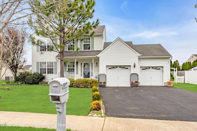 76 W Shenendoah Rd, Howell, NJ 07731 - photo 3