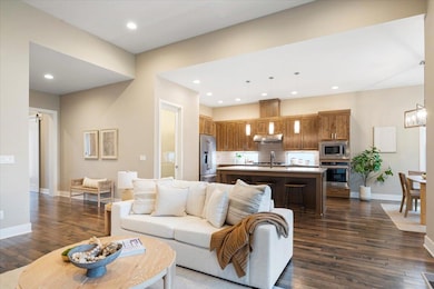 3124 NW Hidden Ridge Dr, Bend, OR 97703 - photo 5