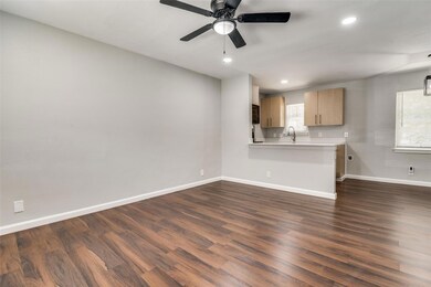 1219 Briarwood Dr, Mesquite, TX 75149 - photo 2