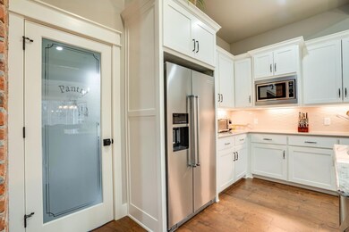 105 Green Oaks Dr, Sadler, TX 76264 - photo 6