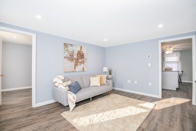 19 Scotts Ln, Uxbridge, MA 01569 - photo 4