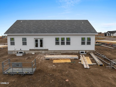 3022 29th Ave W, Williston, ND 58801 - photo 4