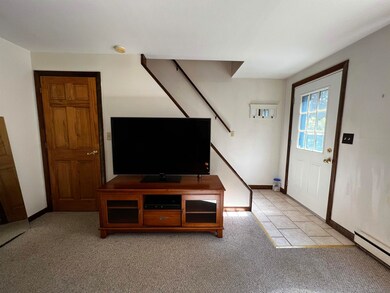 25 Hampton Rd unit B1, Exeter, NH 03833 - photo 4