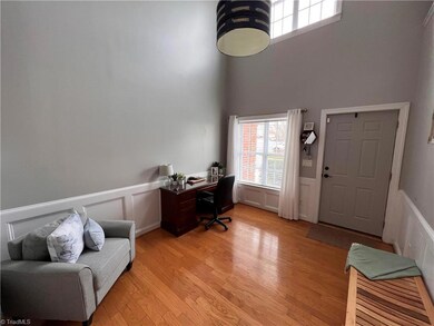 Living/office space