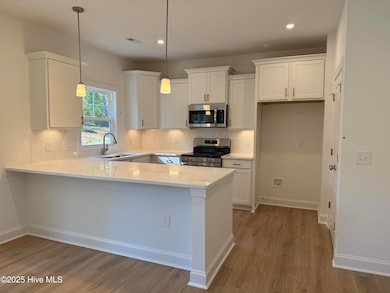 608 Chambers Dr, Southern Pines, NC 28387 - photo 2