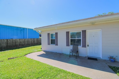 108 E 6th North St unit A, Summerville, SC 29483 - photo 2