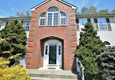 50 Kimberly Ct, Monmouth Junction, NJ 08852 - photo 2