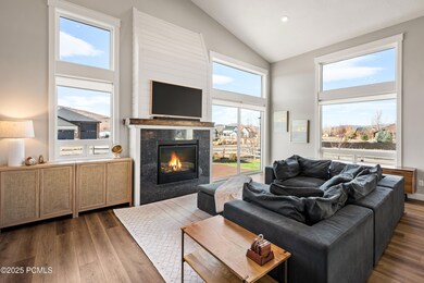 862 W Hilltop Ct, Francis, UT 84036 - photo 4