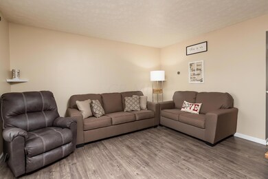 689 Alta View Ct-114