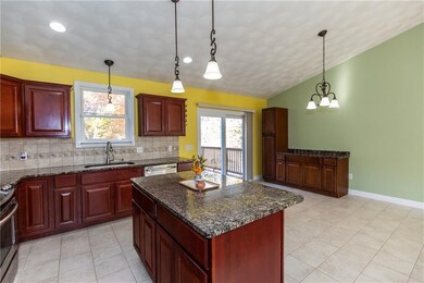 9 Petti Dr, West Warwick, RI 02893 - photo 6