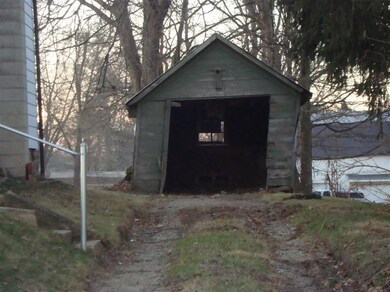 309 W Main St, Addison, MI 49220 - photo 4