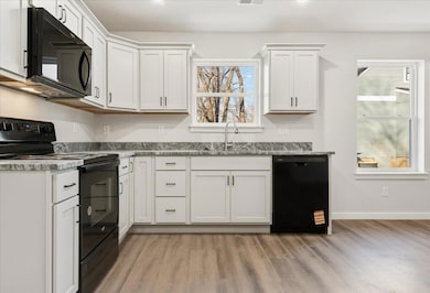 1229 N Warren Ave, Springfield, MO 65802 - photo 7