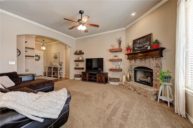 303 Hillside Dr, Harrah, OK 73045 - photo 5