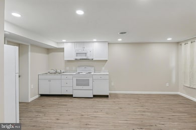 100 Old York Rd unit D, New Cumberland, PA 17070 - photo 2