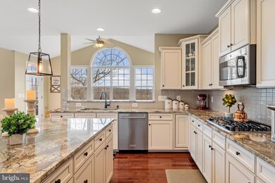 17 Ramsdell Ct, Round Hill, VA 20141 - photo 4