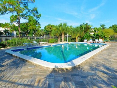 17458 Blueberry Hill Dr unit 5, Fort Myers, FL 33908 - photo 4