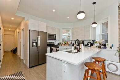 2705 N Kimball Ave unit 2, Chicago, IL 60647 - photo 2