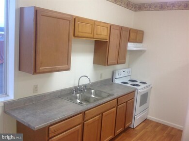 712 N Main St unit 206, Moorefield, WV 26836 - photo 6