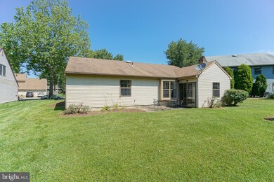 31 W Oleander Dr, Mount Laurel, NJ 08054 - photo 3