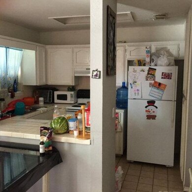 902 W Kelly Ave, Pharr, TX 78577 - photo 3