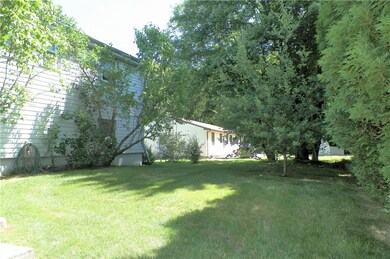 11 Faxon St, West Warwick, RI 02893 - photo 4