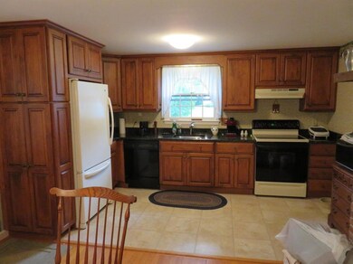 87 Freeboard Ln, Yarmouth Port, MA 02675 - photo 2