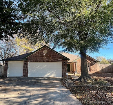 4503 S Ash Ave, Broken Arrow, OK 74011 - photo 2