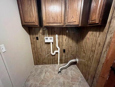 370 Lake St unit 2nd Floor, Unit 2, Bristol, NH 03222 - photo 6