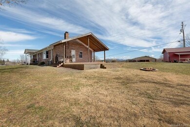 1318 Alexander Rd, Leicester, NC 28748 - photo 5