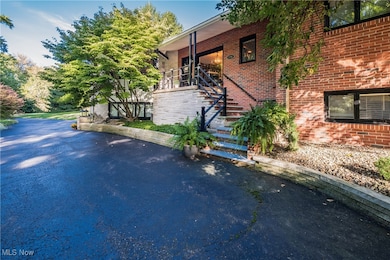 2742 Dunkeith Dr NW, Canton, OH 44708 - photo 2