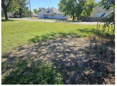 410 W Grant St, Walton, KS 67151 - photo 4