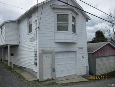 221 East Aly S, Lehighton, PA 18235 - photo 2