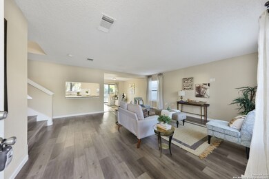 13526 Mason Crest Dr, San Antonio, TX 78247 - photo 6