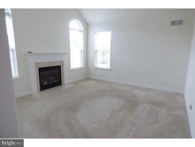 1017 Burgundy Cir, Pennsburg, PA 18073 - photo 4