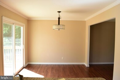 45353 Elmbrook Dr, California, MD 20619 - photo 2